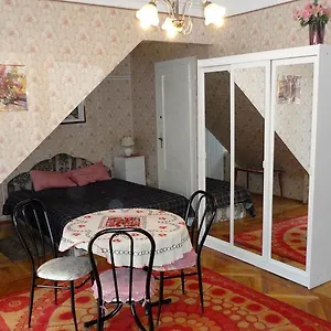 Appartement Garibaldi 5 &, Budapest