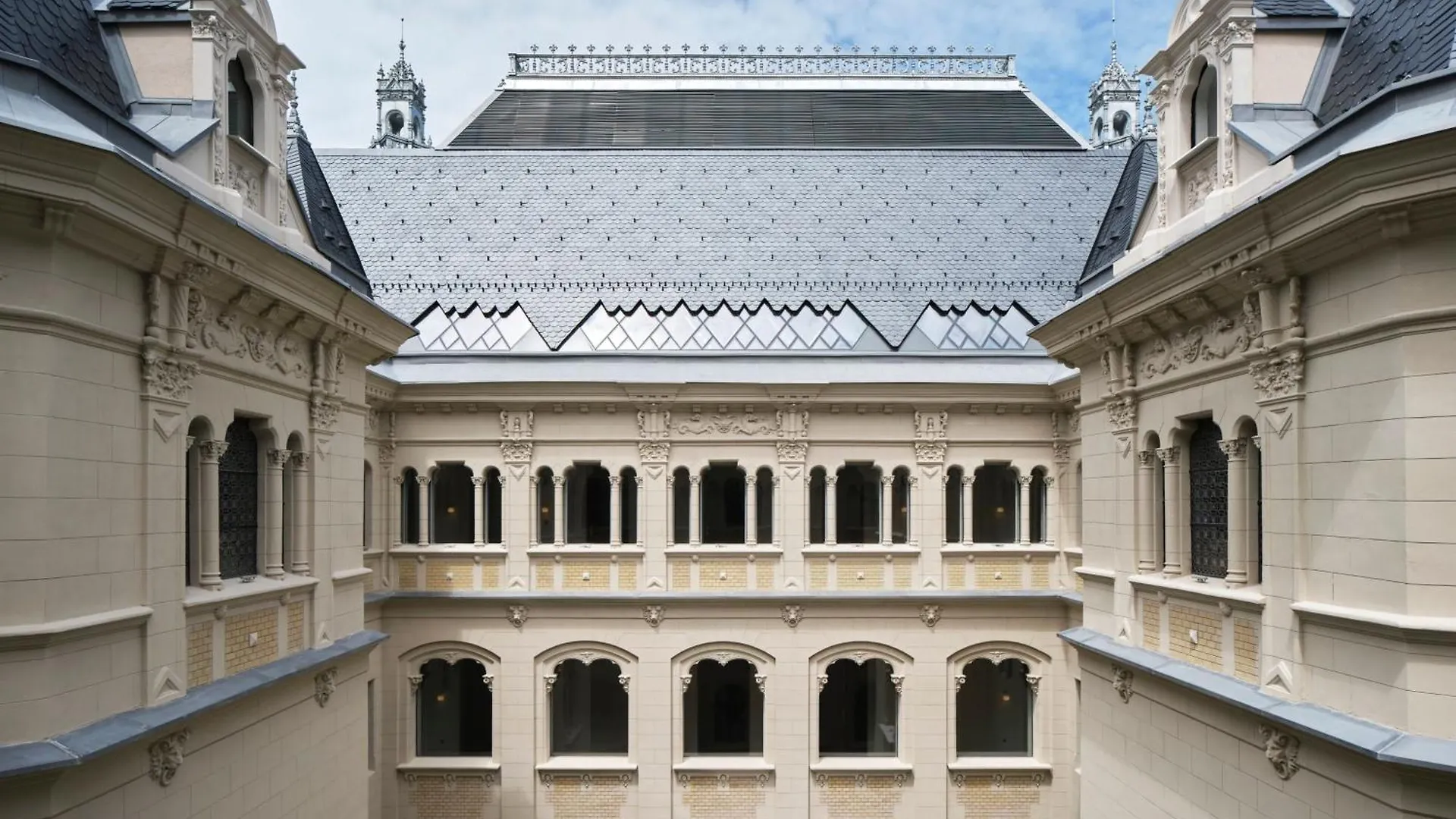 ***** Hotel W Budapest Hungary